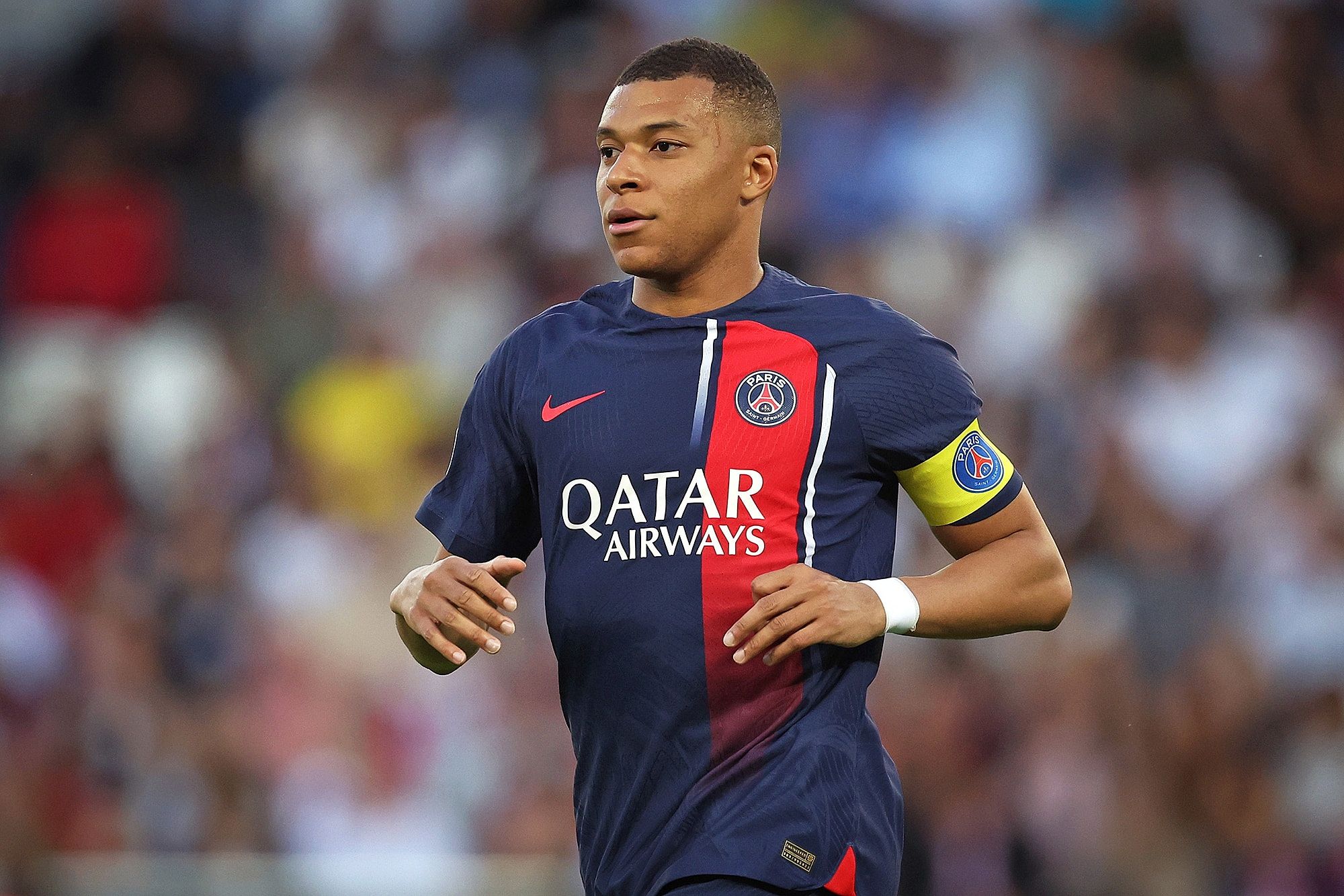 Mbappe không được làm đội trưởng CLB PSG