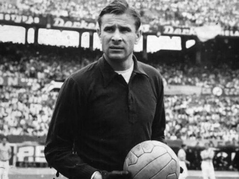 Thủ môn huyền thoại Lev Yashin